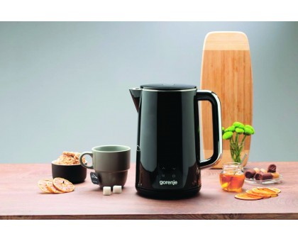 Електрочайник Gorenje 1.7л, подвійні стінки, LED дисплей, Strix контроль, чорний