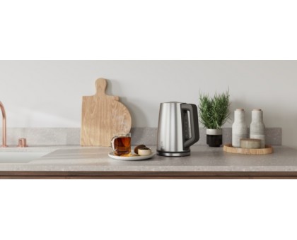 Электрочайник Electrolux 1.7л, Strix, дисплей, металл, поддержка температуры, нерж. сталь Электрочайник Electrolux 1.7л, Strix, дисплей, металл, поддержка температуры, нерж. сталь