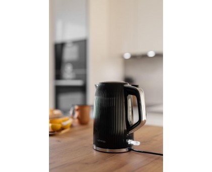 Электрочайник Gorenje 1.7л, Strix-контроль, черный матовый
