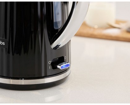 Электрочайник Russell Hobbs Eden, 1.7л, нержавеющая сталь, пластик, черный Электрочайник Russell Hobbs Eden, 1.7л, нержавеющая сталь, пластик, черный