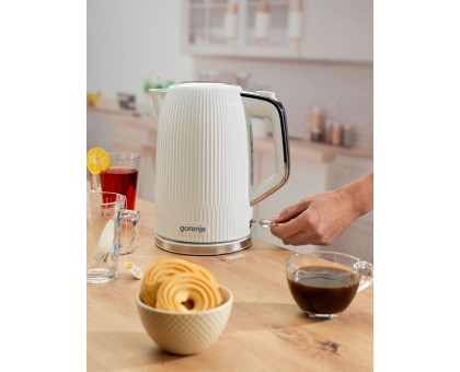 Електрочайник Gorenje 1.7л, Strix-контроль, білий матовий
