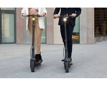Електросамокат Segway-Ninebot MAX G30E II, чорний Електросамокат Segway-Ninebot MAX G30E II, чорний