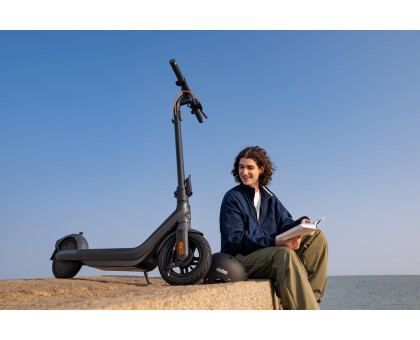 Електросамокат Segway-Ninebot E2 PRO E, чорний