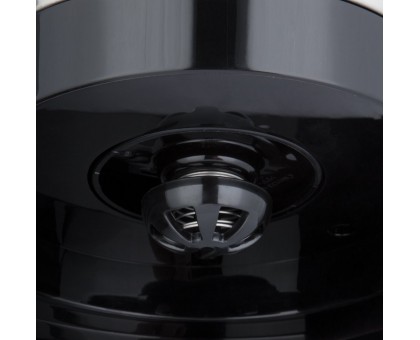 Кофеварка Russell Hobbs капельная Adventure, 1.25л, молотый, черно-серебристый Кофеварка Russell Hobbs капельная Adventure, 1.25л, молотый, черно-серебристый