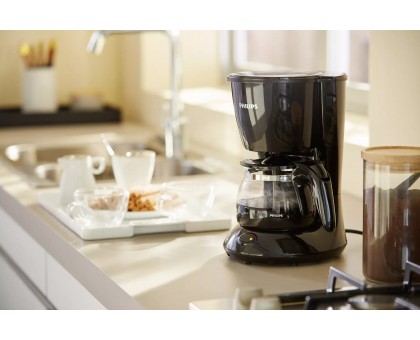Кофеварка Philips капельная Daily Collection 0.6л, молотый, черный Кофеварка Philips капельная Daily Collection 0.6л, молотый, черный