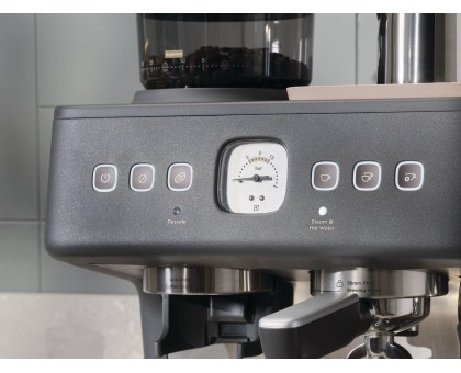 Кофеварка Electrolux рожоковая , 3л, зерно+мол., ручной капуч, кофемолка, подача гар.воды, подогрев чашек, черный