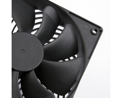 Корпусний вентилятор SilverStone Air Penetrator AP120I-PRO, 120мм, 2000rpm, 4pin PWM, 38.9dBa, чорний Корпусний вентилятор SilverStone Air Penetrator AP120I-PRO, 120мм, 2000rpm, 4pin PWM, 38.9dBa, чорний