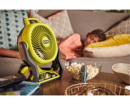 Вентилятор акумуляторний Ryobi ONE+ RF18-0 Whisper 18В 850м куб/год регулювання положення 3 швидкості 1.7кг без АКБ та ЗП Вентилятор акумуляторний Ryobi ONE+ RF18-0 Whisper 18В 850м куб/год регулювання положення 3 швидкості 1.7кг без АКБ та ЗП
