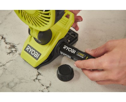 Вентилятор аккумуляторный клипса Ryobi USB Lithium RCF4-0 4В 3800об·мин вращение 325° поворот 180° 2 скорости 0.29кг без АКБ и ЗУ Вентилятор аккумуляторный клипса Ryobi USB Lithium RCF4-0 4В 3800об·мин вращение 325° поворот 180° 2 скорости 0.29кг без АКБ и ЗУ