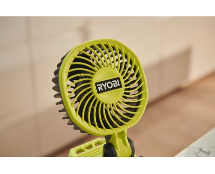 Вентилятор аккумуляторный клипса Ryobi USB Lithium RCF4-0 4В 3800об·мин вращение 325° поворот 180° 2 скорости 0.29кг без АКБ и ЗУ Вентилятор аккумуляторный клипса Ryobi USB Lithium RCF4-0 4В 3800об·мин вращение 325° поворот 180° 2 скорости 0.29кг без АКБ и ЗУ