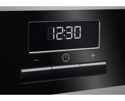 Плита Electrolux електрична склокерамічна, 57л, 50x60см, дисплей, конвекція, мангальна підставка, білий Плита Electrolux електрична склокерамічна, 57л, 50x60см, дисплей, конвекція, мангальна підставка, білий