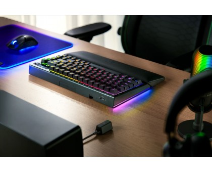 Клавіатура механічна Razer RZ03-05130100-R3M1 BlackWidow V4 Pro 75%, 81key, Mechanical Switches Gen-3, USB-A/WL/BT, EN, RGB, чорний