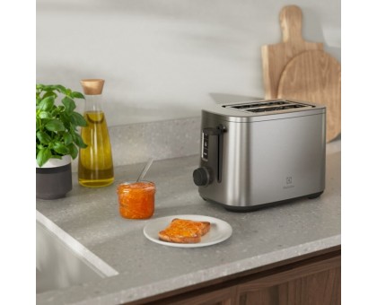 Тостер Electrolux E5T1-4ST 800Вт, дисплей, металл Тостер Electrolux E5T1-4ST 800Вт, дисплей, металл