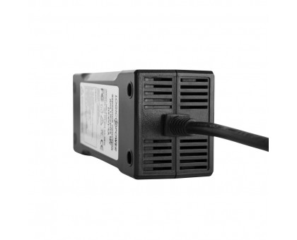 Зарядное устройство для аккумуляторов LiFePO4 12V (14.6V)-8A-96W Зарядное устройство для аккумуляторов LiFePO4 12V (14.6V)-8A-96W