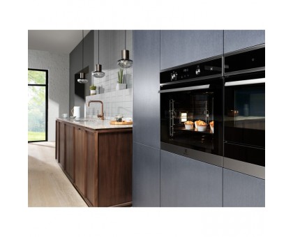 Духовой шкаф Electrolux EOD6F77WV электрический, 72л, A+, пар, дисплей, конвекция, телескопические направляющие, белый