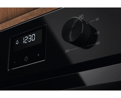 Духовой шкаф Electrolux LOF3H10BK электрический, 65л, A, дисплей, конвекция, телескопические направляющие, черный