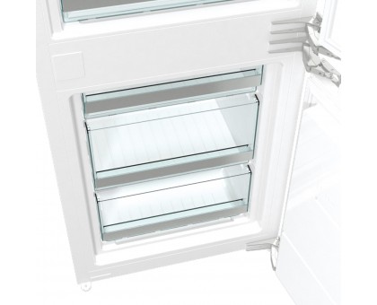 Холодильник Gorenje NRKI218EA0 встраиваемый с нижн. мороз., 177х55х54см, 2 дв., 180(68)л, А+, NF, Зона св-ти, Дисплей, белый